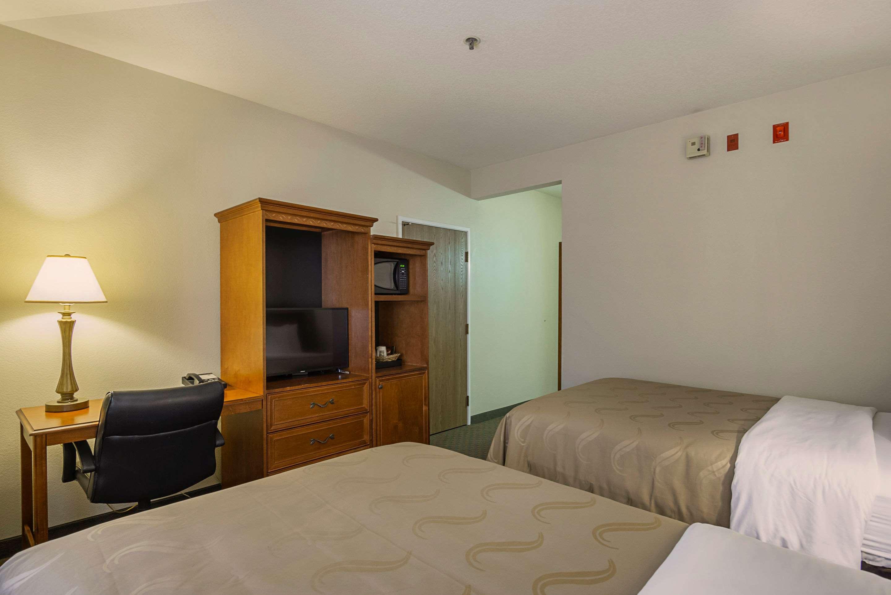 Quality Inn Fresno Yosemite Airport Exterior foto