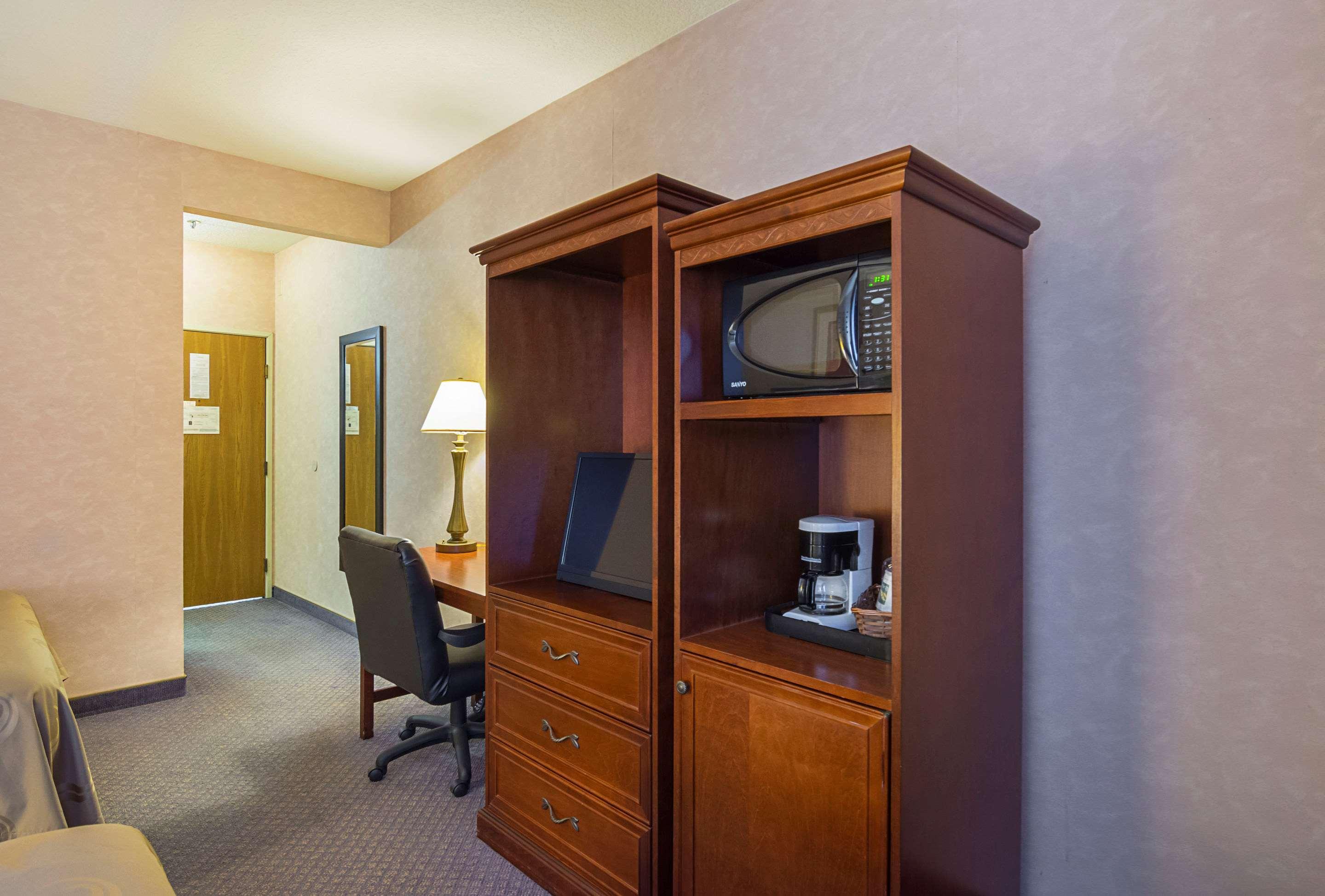 Quality Inn Fresno Yosemite Airport Exterior foto