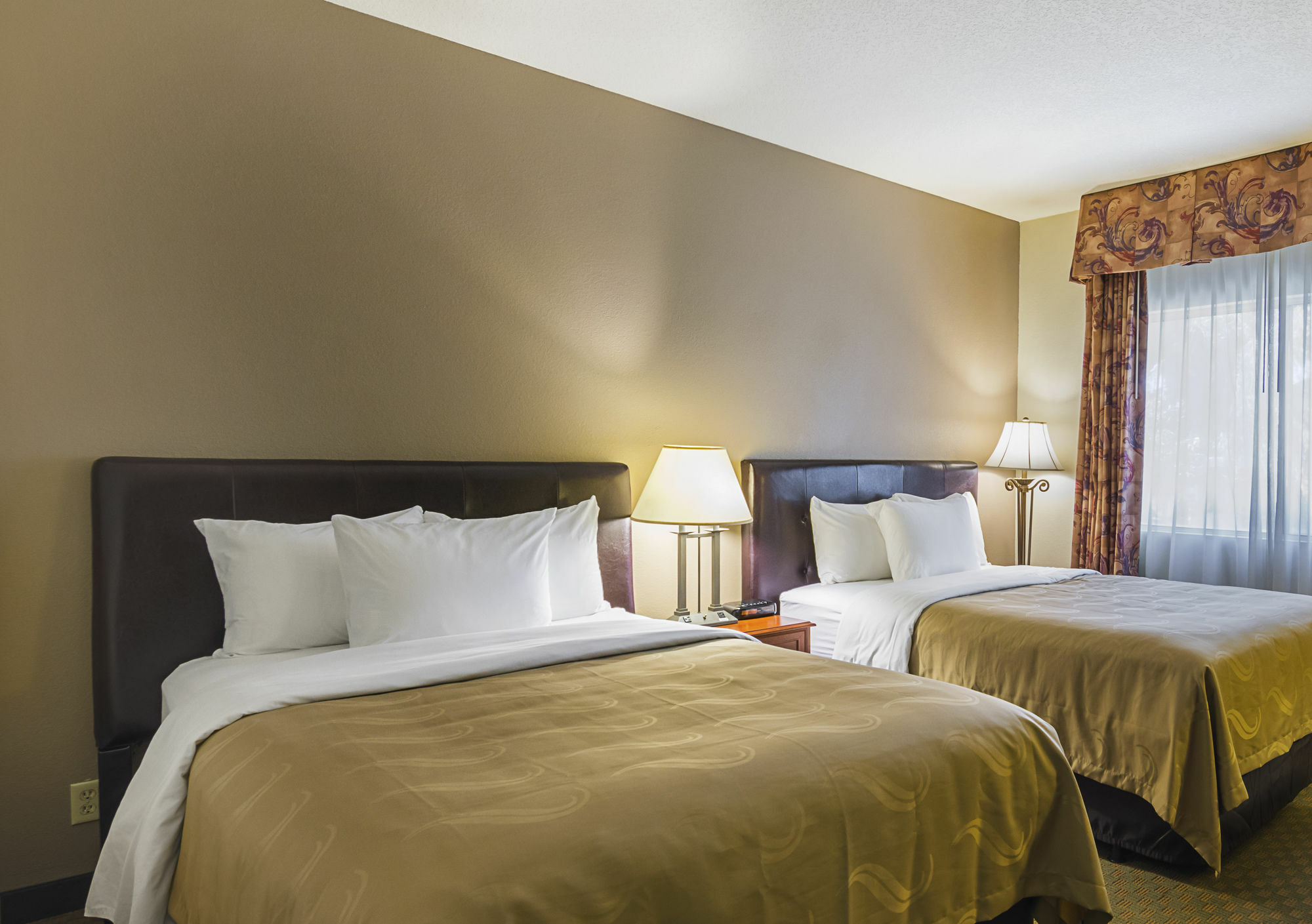 Quality Inn Fresno Yosemite Airport Exterior foto